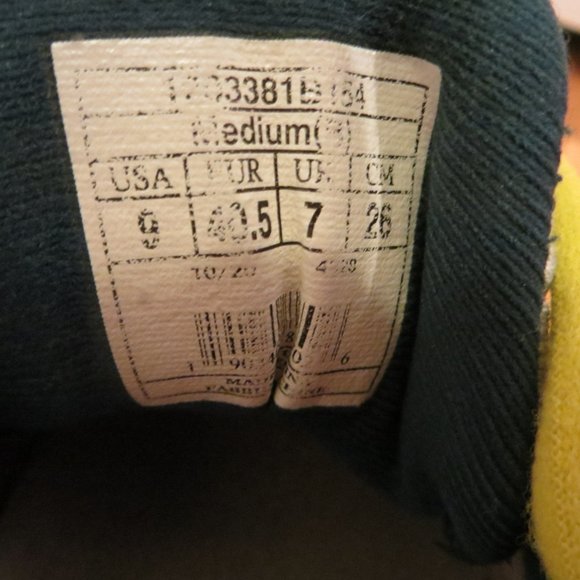 Brooks Ghost Shoes - Picture 2 of 3